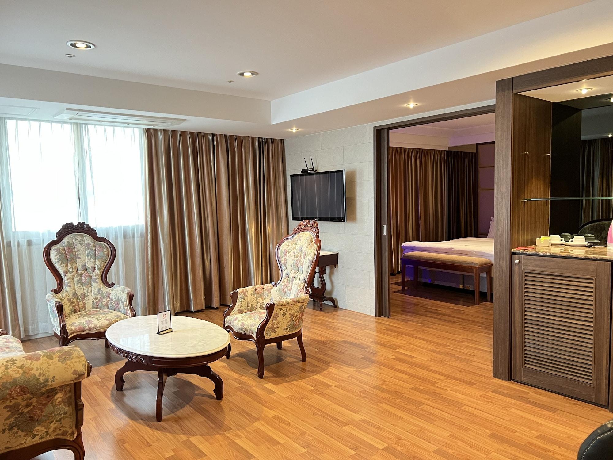 Hotel International Чханвон Экстерьер фото