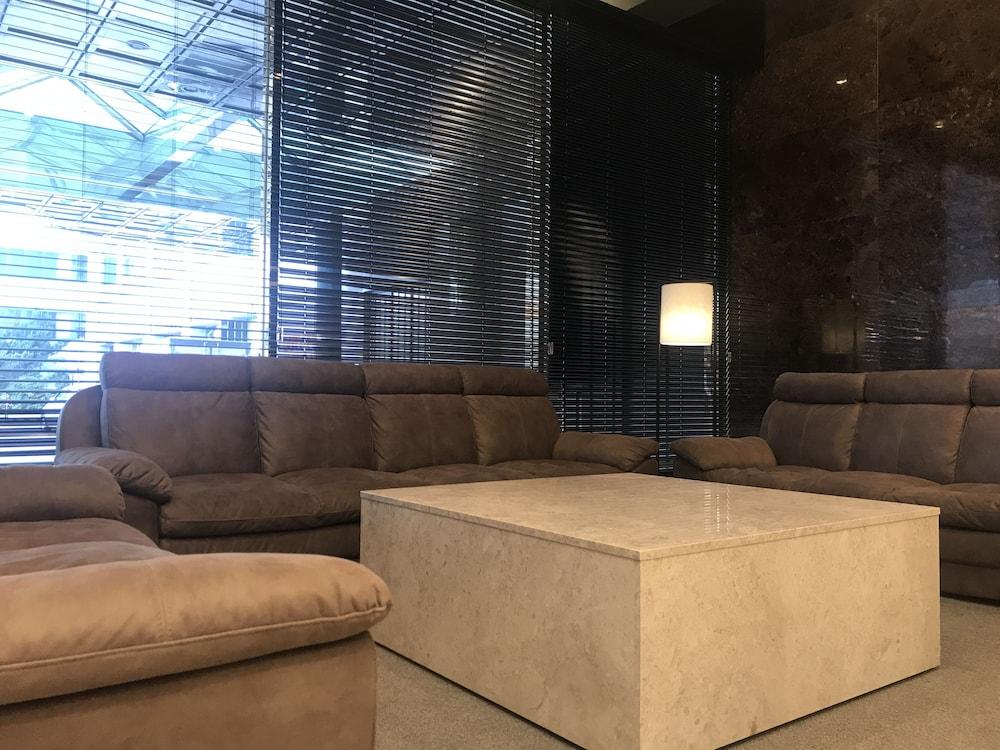 Hotel International Чханвон Экстерьер фото