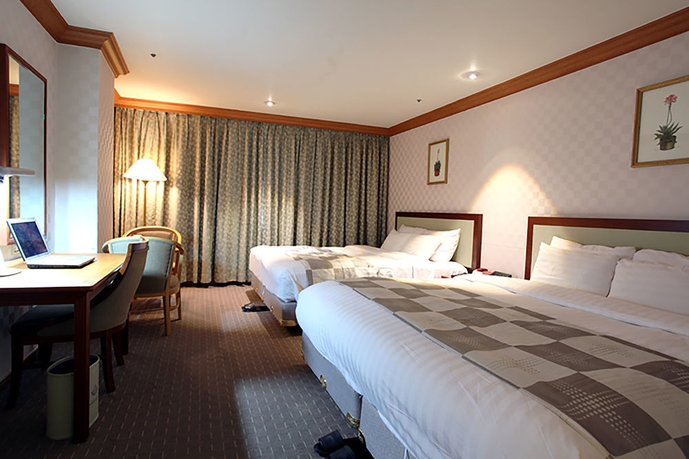 Hotel International Чханвон Экстерьер фото