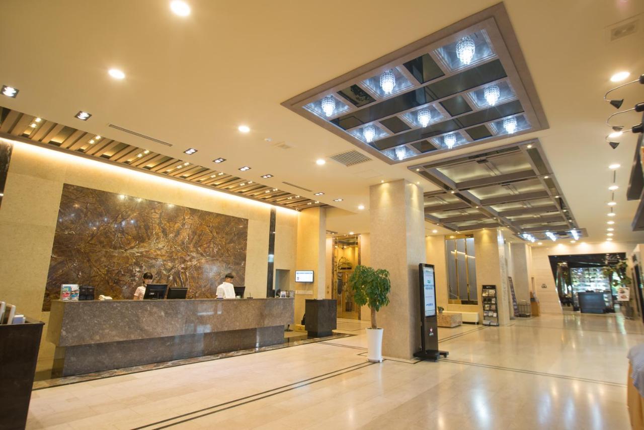 Hotel International Чханвон Экстерьер фото